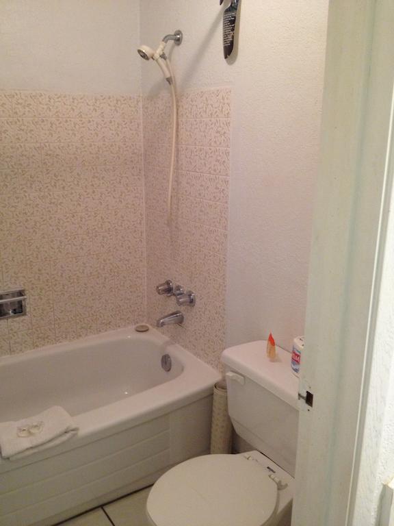 Okanagan Falls La Villa Motel חדר תמונה