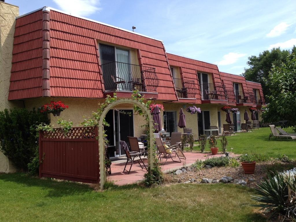 Okanagan Falls La Villa Motel מראה חיצוני תמונה