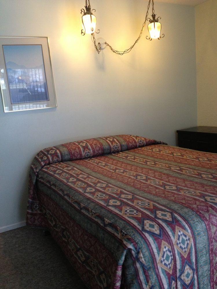 Okanagan Falls La Villa Motel מראה חיצוני תמונה