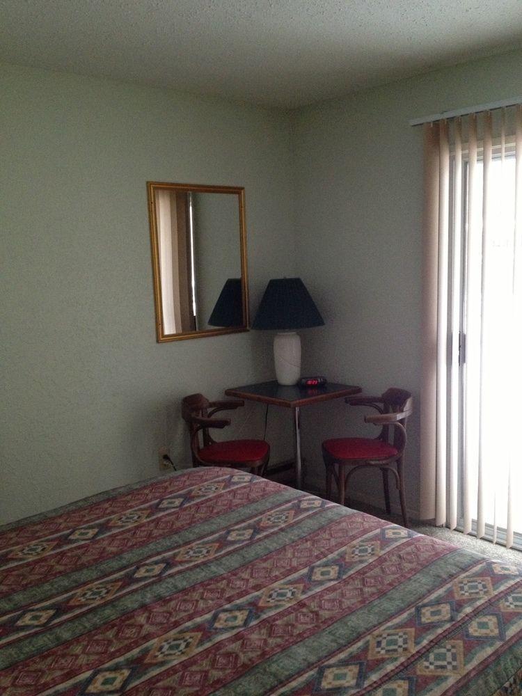 Okanagan Falls La Villa Motel מראה חיצוני תמונה